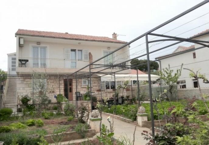 Apartments Bernarda, Jezera Buitenkant foto