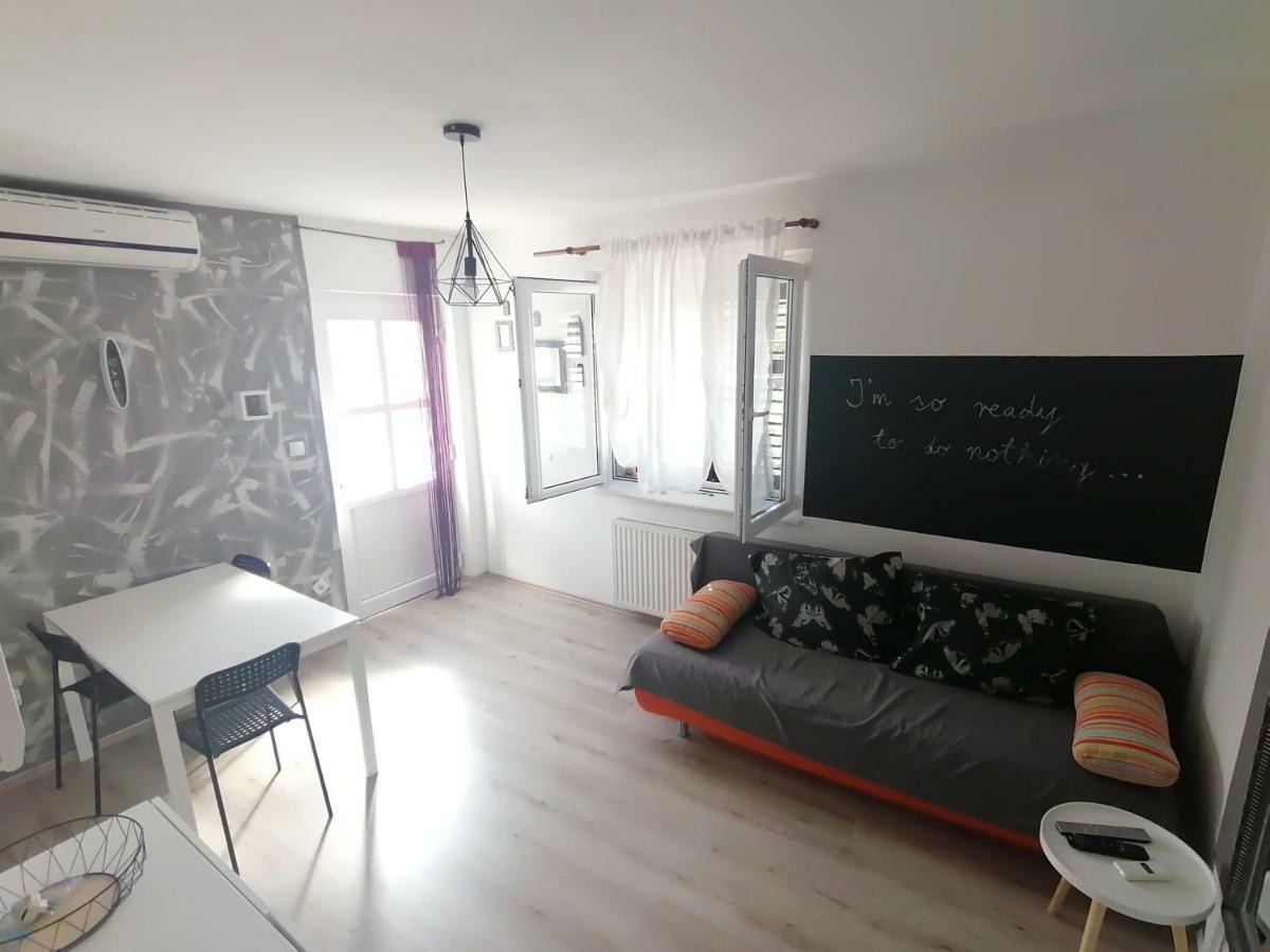 Apartments Bernarda, Jezera Buitenkant foto